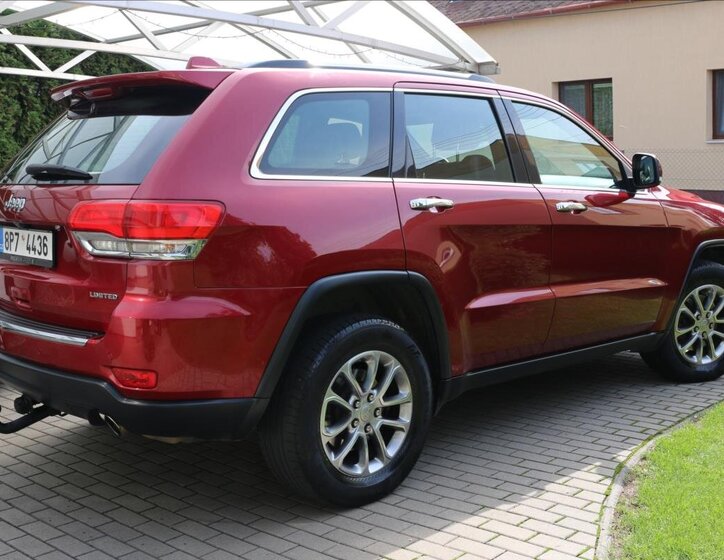 Jeep Grand Cherokee 11