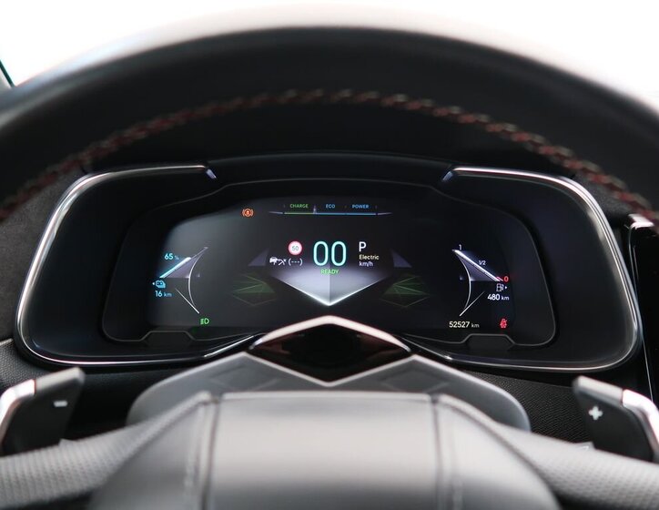 DS Automobiles DS7 Crossback SUV / Terénní 1,6 l 147 kw