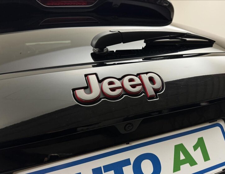 Jeep Grand Cherokee 49