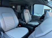 Volkswagen Caravelle 37