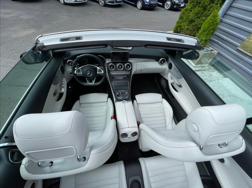 Mercedes-Benz Třídy C Kabriolet 2,1 l 125 kw
