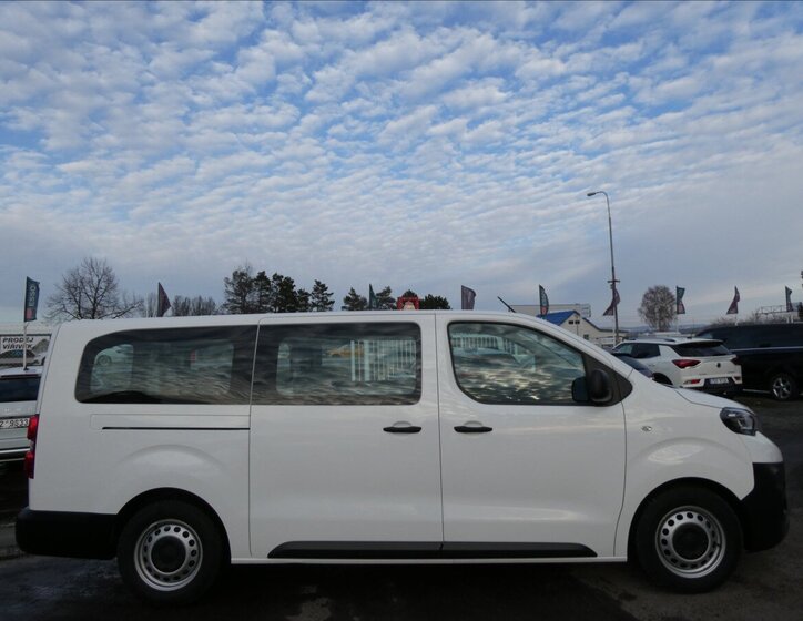 Peugeot Expert Kombi 1,5 l 88 kw
