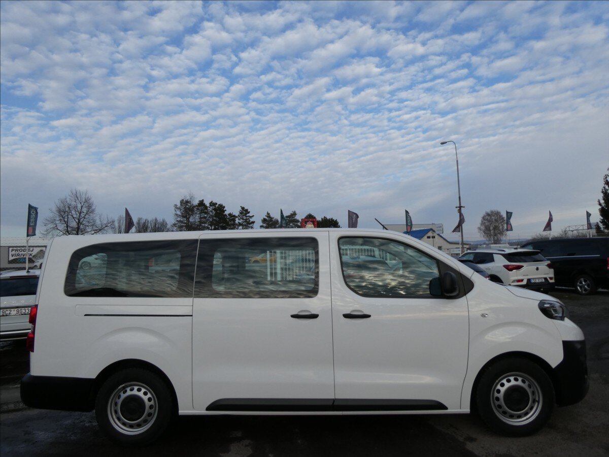 Peugeot Expert Kombi 1,5 l 88 kw