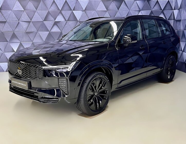 Volvo XC90 SUV / Terénní 2,0 l 184 kw