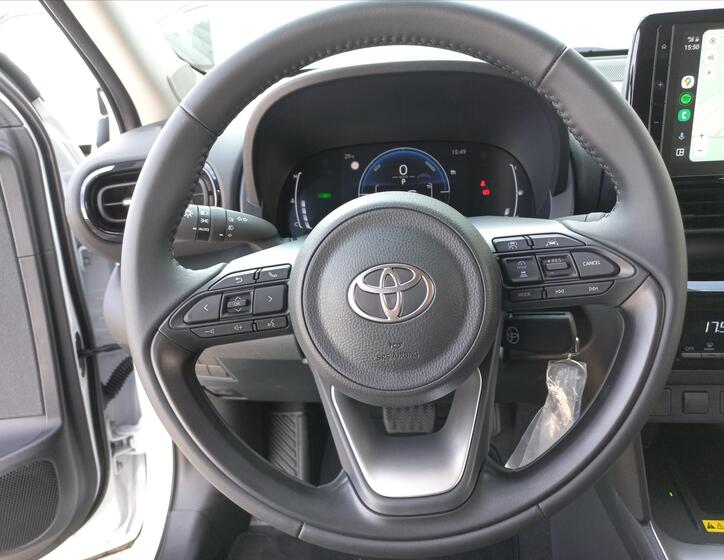 Toyota Yaris Cross 14