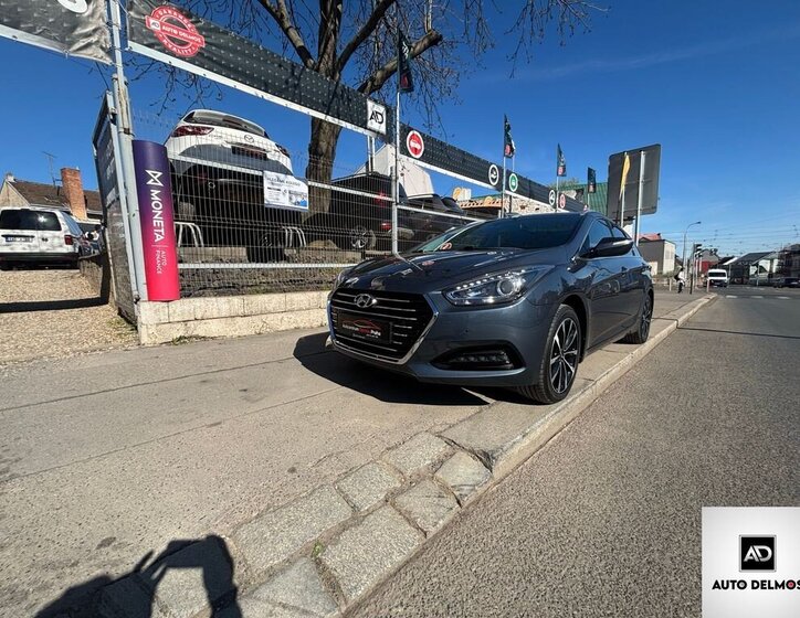 Hyundai i40 Kombi 2,0 l 121 kw