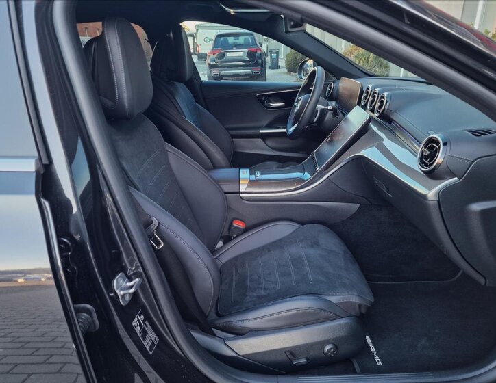 Mercedes-Benz Třídy C Sedan / Limuzína 2,0 l 147 kw