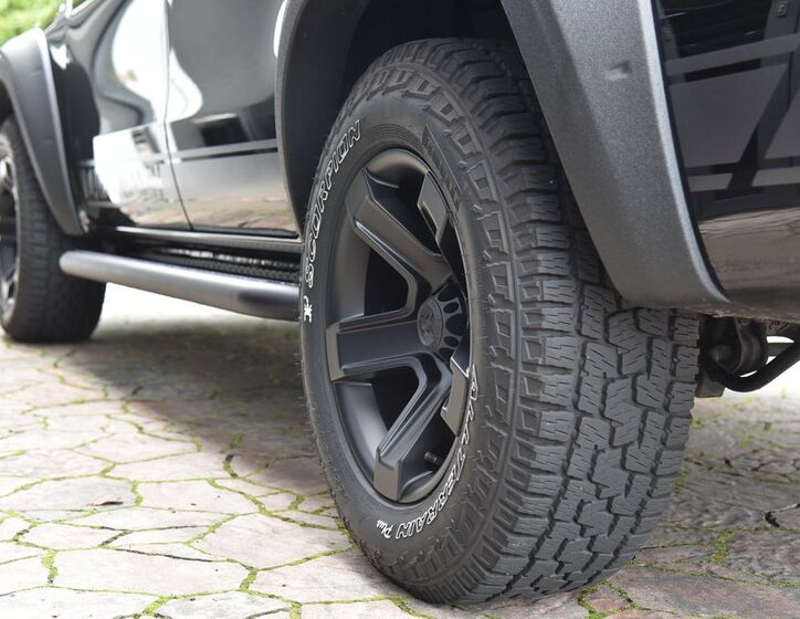 Mercedes-Benz Třídy X 11