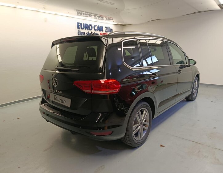 Volkswagen Touran MPV 1,5 l 110 kw
