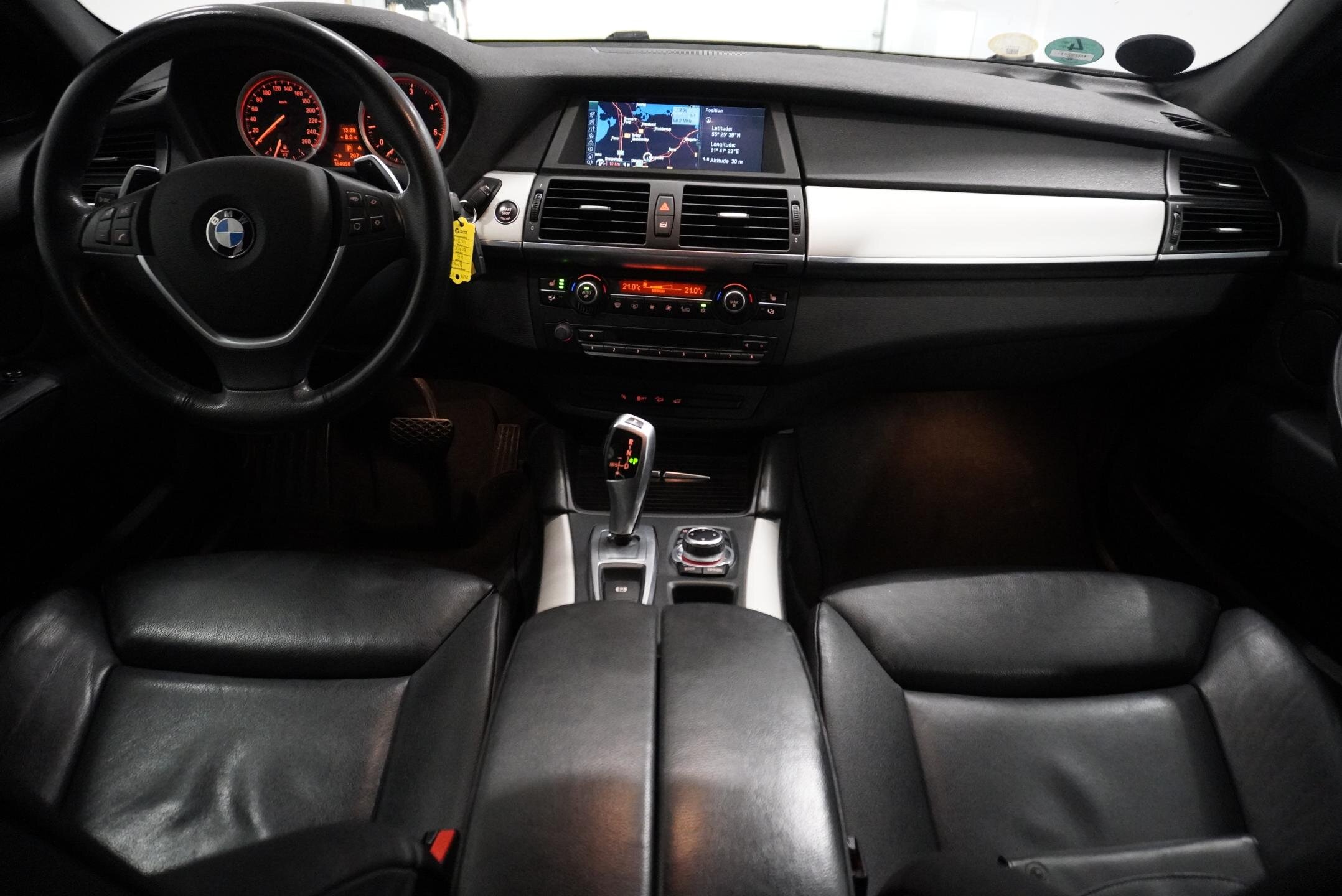 BMW X6 SUV 3,0 l 180 kw