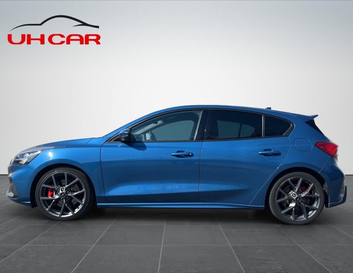 Ford Focus Hatchback 2,3 l 206 kw