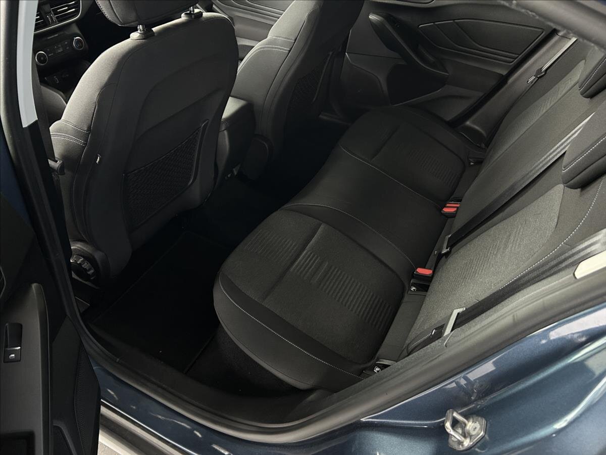 Ford Focus Hatchback 999,0 92 kw