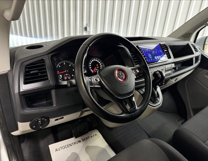 Volkswagen Transporter 16