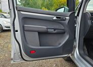 Volkswagen Touran 13