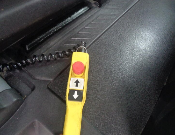 Ford Transit Sklápěč 2,2 l 92 kw