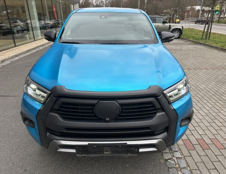 Toyota Hilux 4