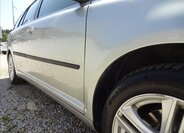 Toyota Avensis Kombi 2,0 l 93 kw