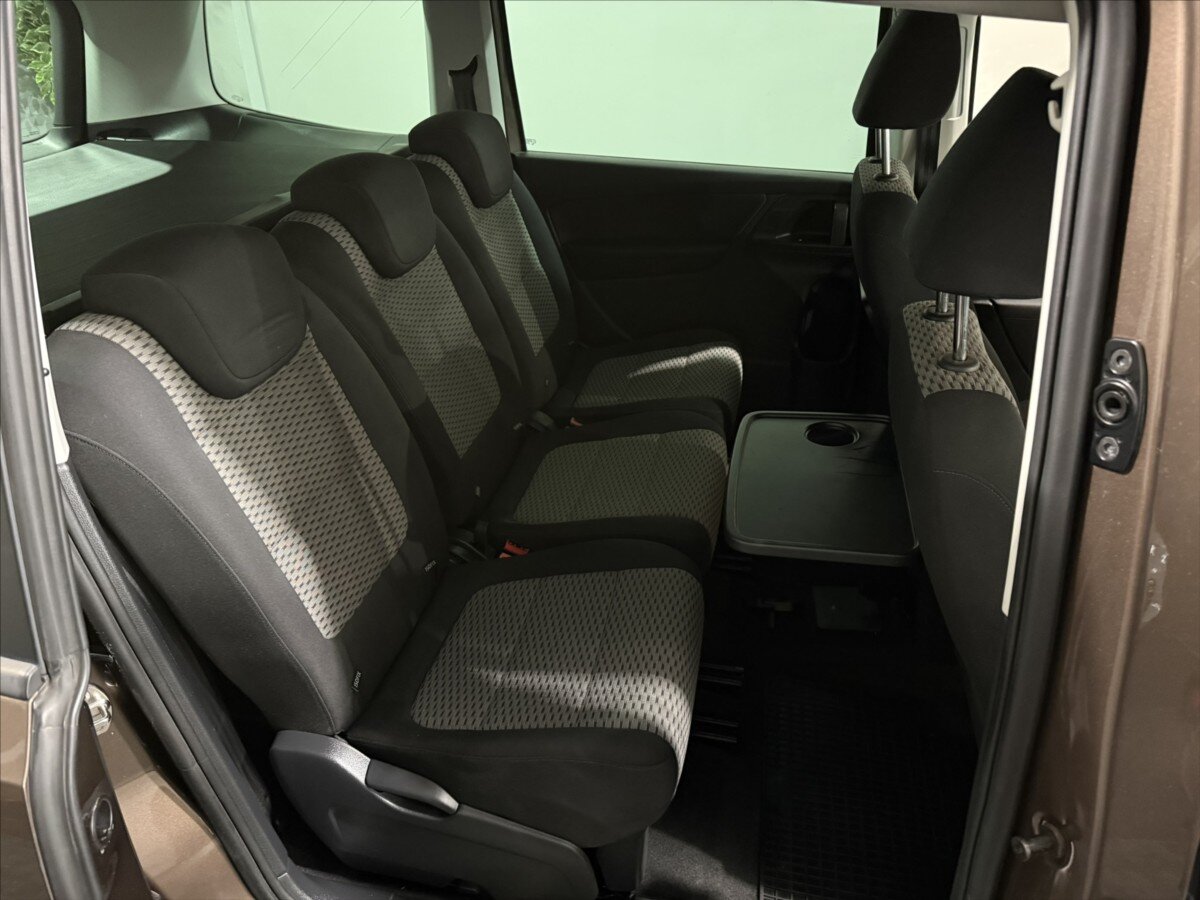 Volkswagen Sharan MPV 2,0 l 103 kw