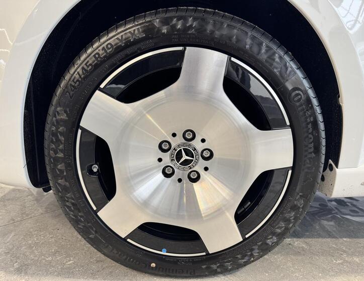 Mercedes-Benz Třídy V 19