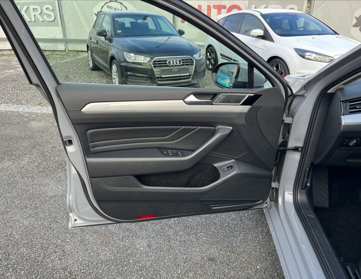 Volkswagen Passat 51