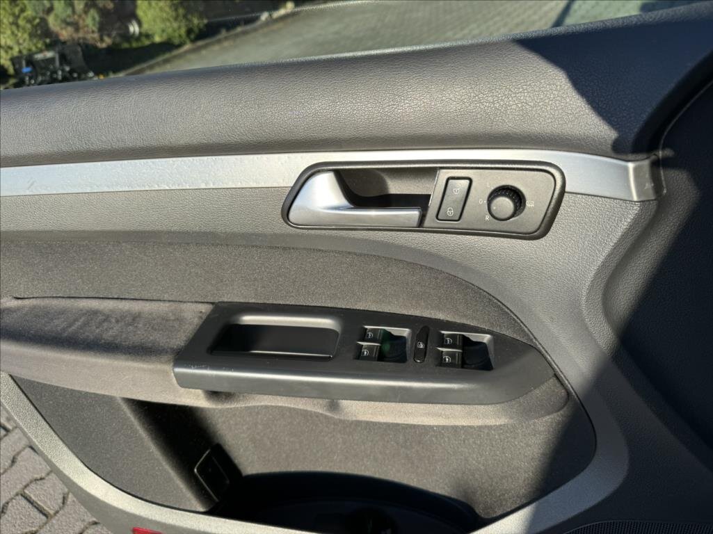 Volkswagen Touran MPV 2,0 l 103 kw