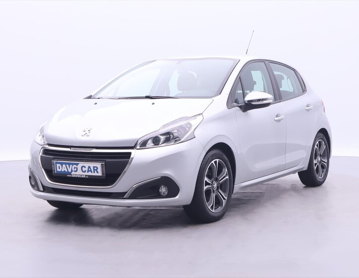 Peugeot 208 Hatchback 1,2 l 60 kw