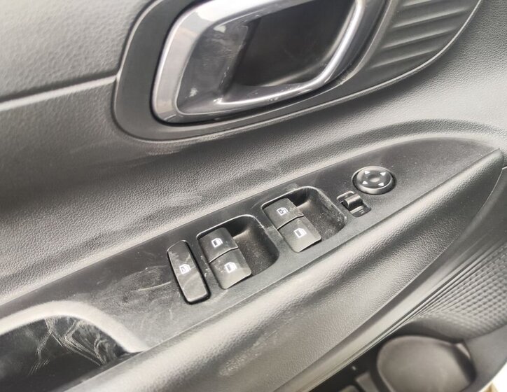 Hyundai i20 Hatchback 998,0 74 kw