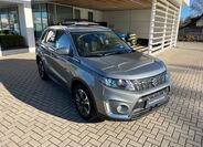 Suzuki Vitara 8