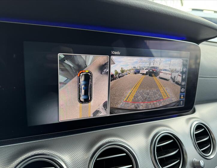 Mercedes-Benz Třídy E 32