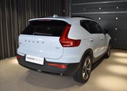 Volvo XC40 4