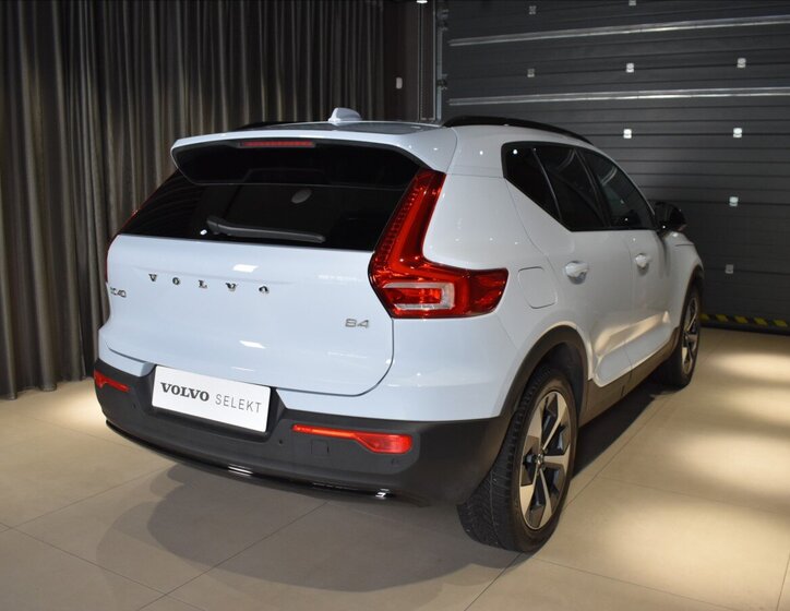 Volvo XC40 4
