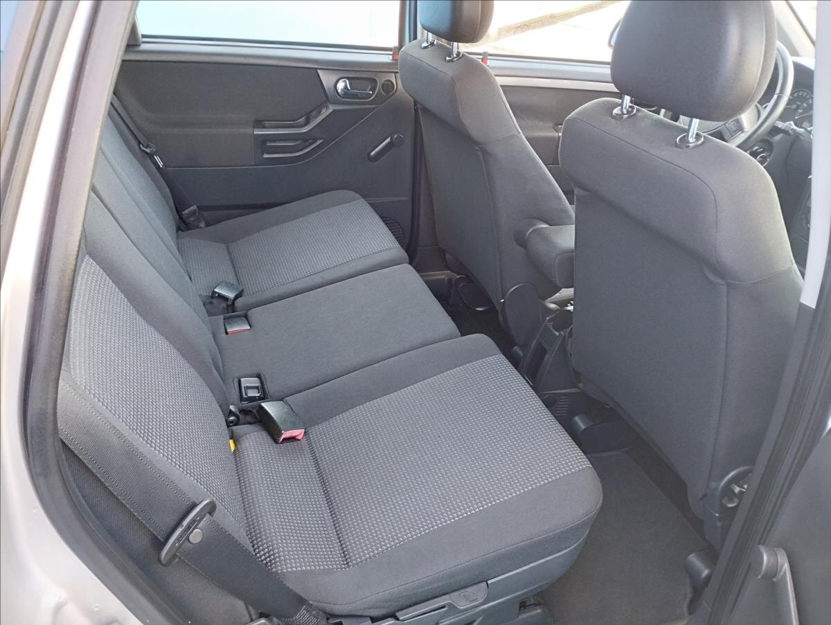 Opel Meriva MPV 1,4 l 66 kw