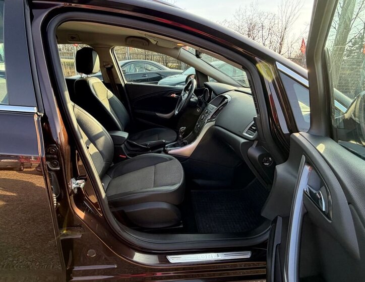 Opel Astra Kombi 1,7 l 81 kw