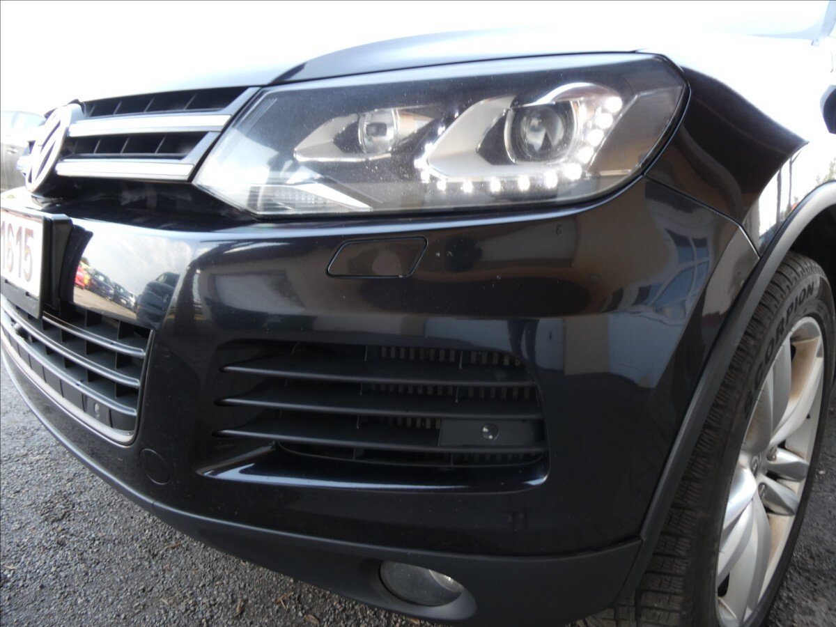 Volkswagen Touareg SUV / Terénní 3,0 l 180 kw