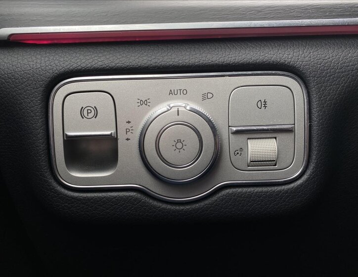 Mercedes-Benz GLE SUV 3,0 l 270 kw