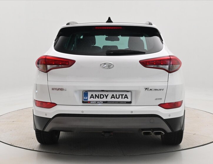 Hyundai Tucson SUV 2,0 l 100 kw