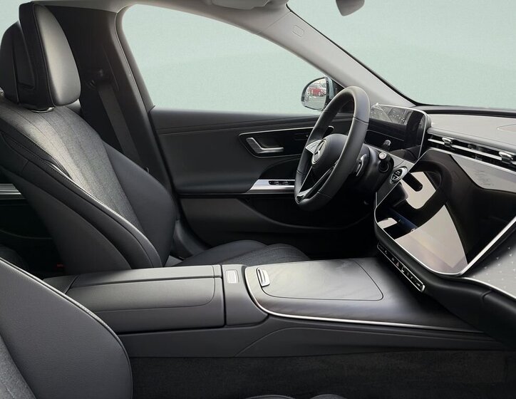 Mercedes-Benz Třídy E Sedan / Limuzína 2,0 l 145 kw