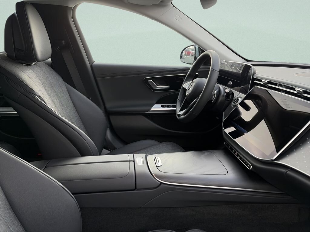 Mercedes-Benz Třídy E Sedan / Limuzína 2,0 l 145 kw