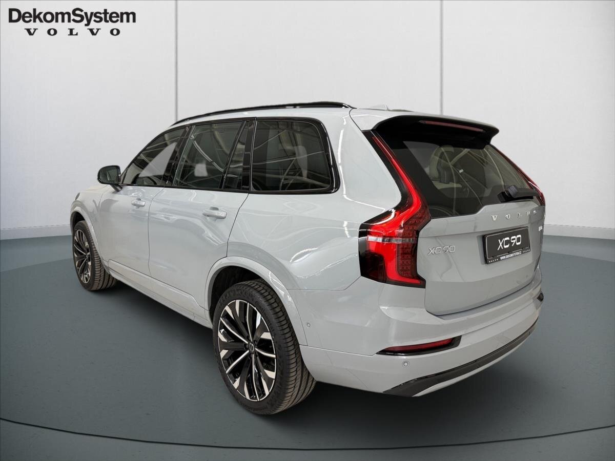 Volvo XC90 SUV / Terénní 2,0 l 184 kw