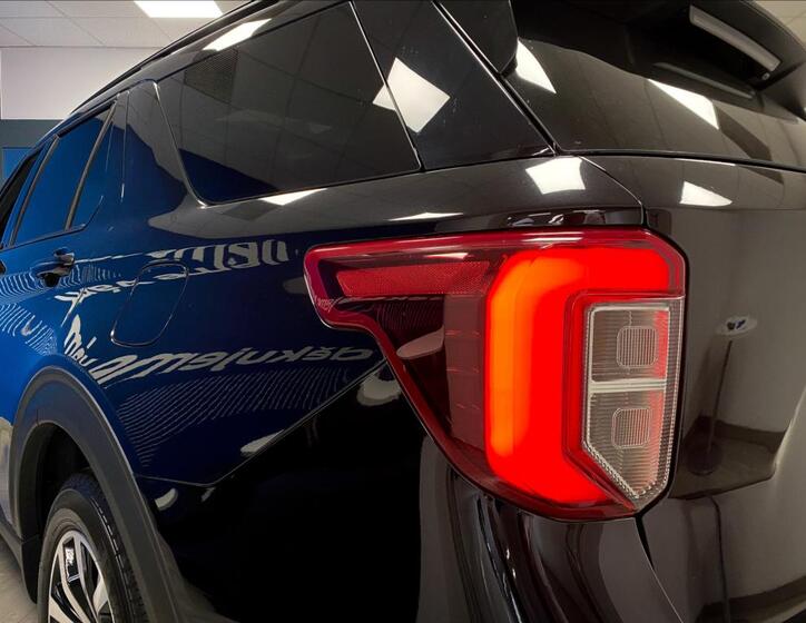 Ford Explorer 21