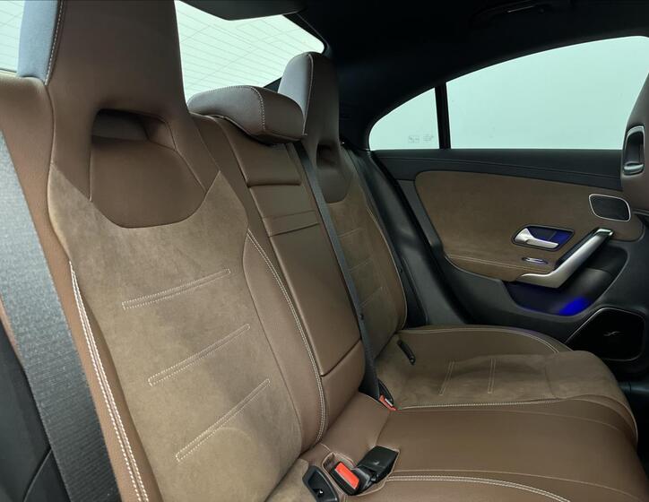 Mercedes-Benz CLA 19