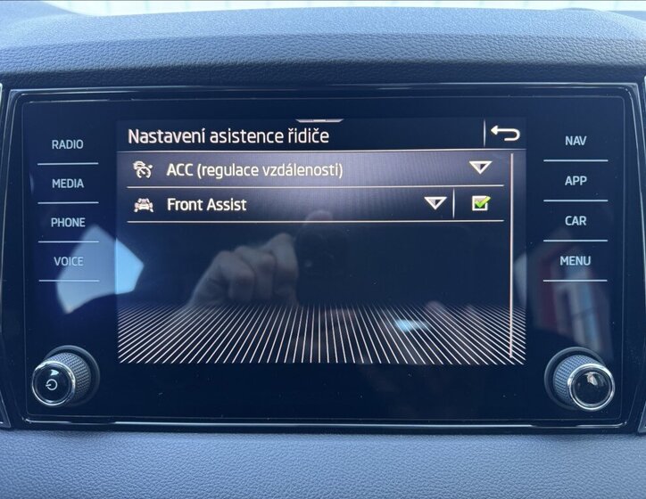 Škoda Karoq Kombi 1,5 l 110 kw