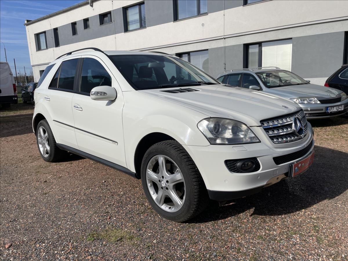 Mercedes-Benz Třídy M SUV 3,0 l 165 kw