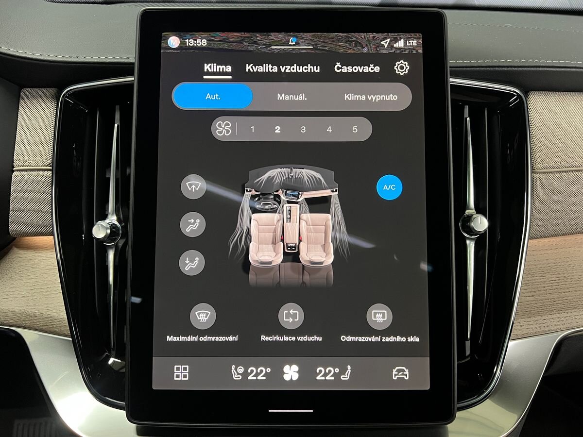 Volvo XC90 SUV / Terénní 2,0 l 184 kw