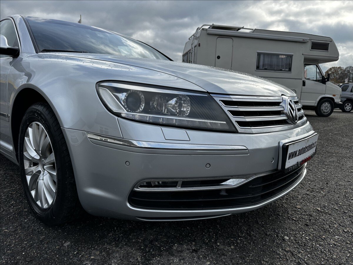 Volkswagen Phaeton Sedan / Limuzína 3,0 l 176 kw