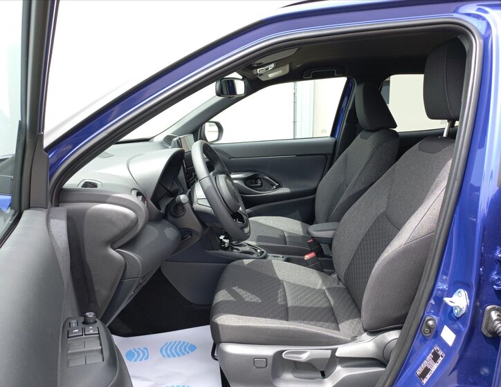 Toyota Yaris Cross CUV 1,5 l 68 kw