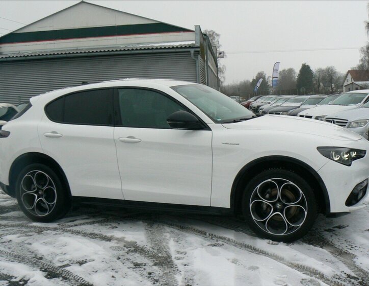 Alfa Romeo Stelvio SUV 2,1 l 154 kw