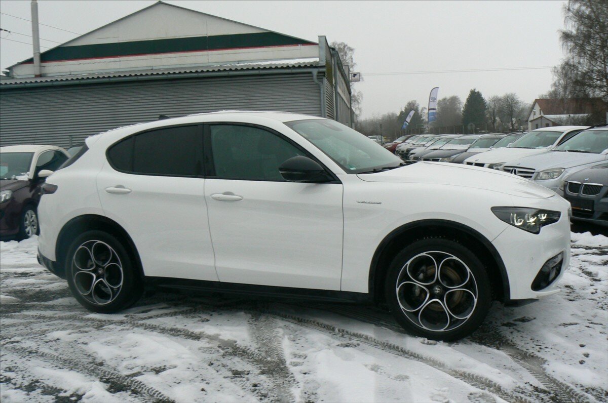 Alfa Romeo Stelvio SUV 2,1 l 154 kw