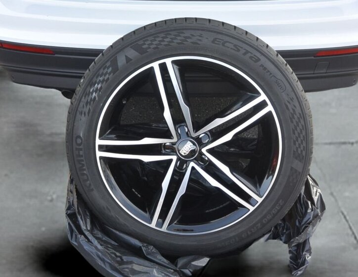 Volkswagen Tiguan SUV / Terénní 2,0 l 110 kw