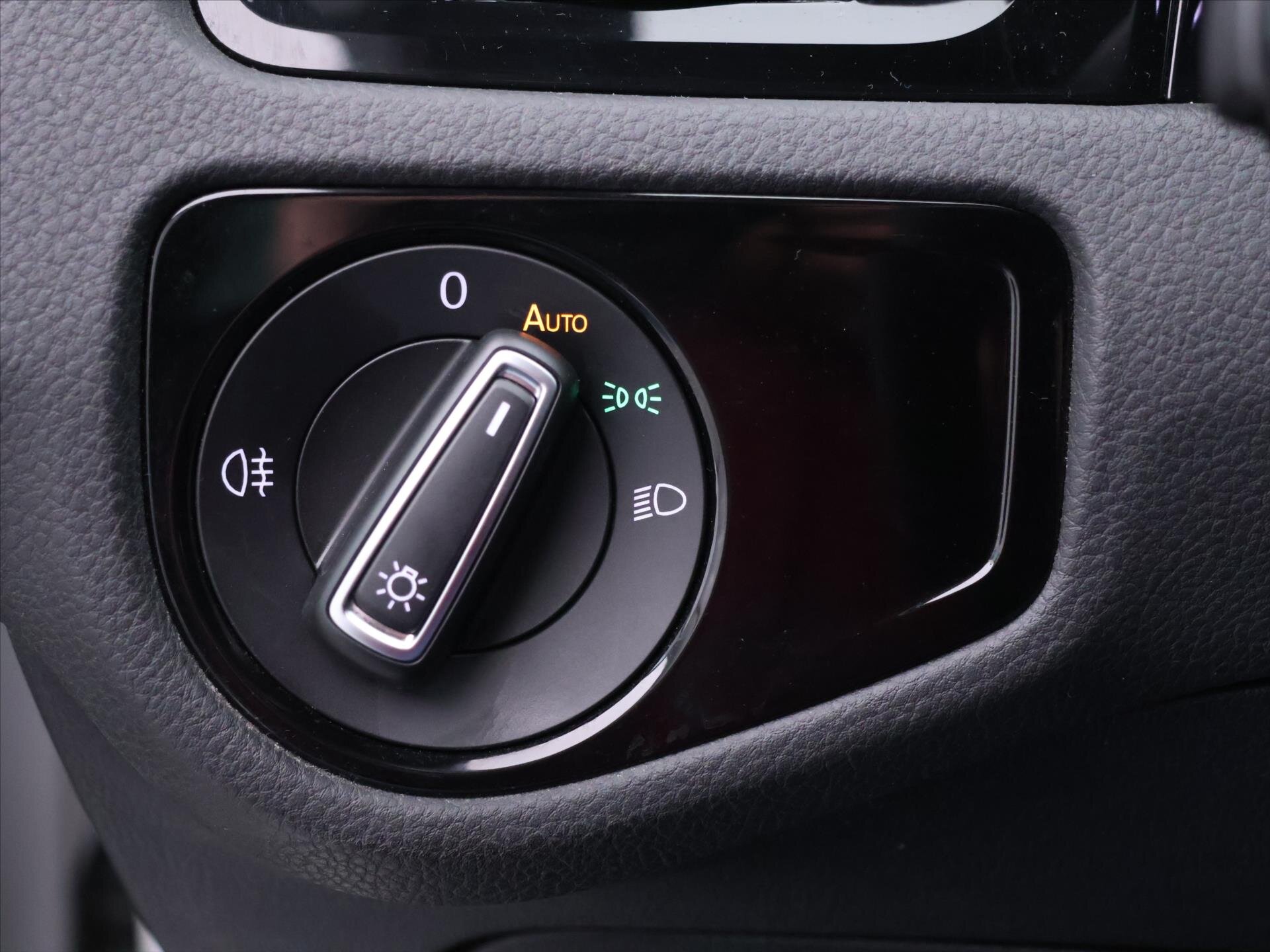 Volkswagen Golf Hatchback 2,0 l 221 kw